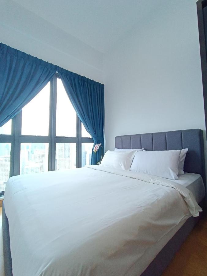 Lx 39a Balcony Klcc View 1 Bedroom Infinity Pool Apartment Kuala Lumpur