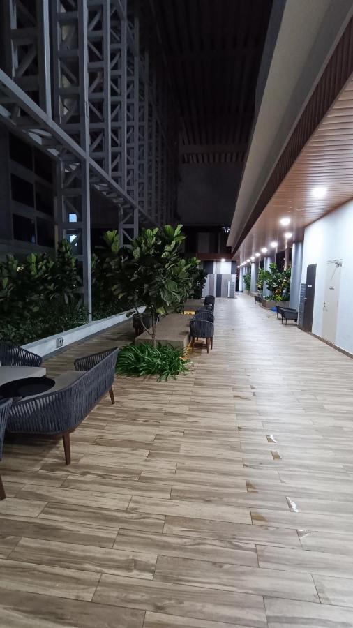 Lx 39a Balcony Klcc View 1 Bedroom Infinity Pool * Kuala Lumpur
